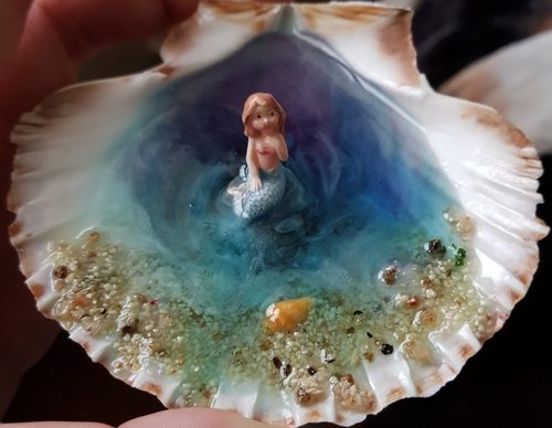 Mary G, resin craft 1.